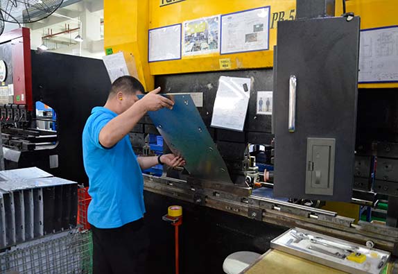 香洲區(qū)鈑金加工廠(chǎng) 如何選擇折彎系數(shù)